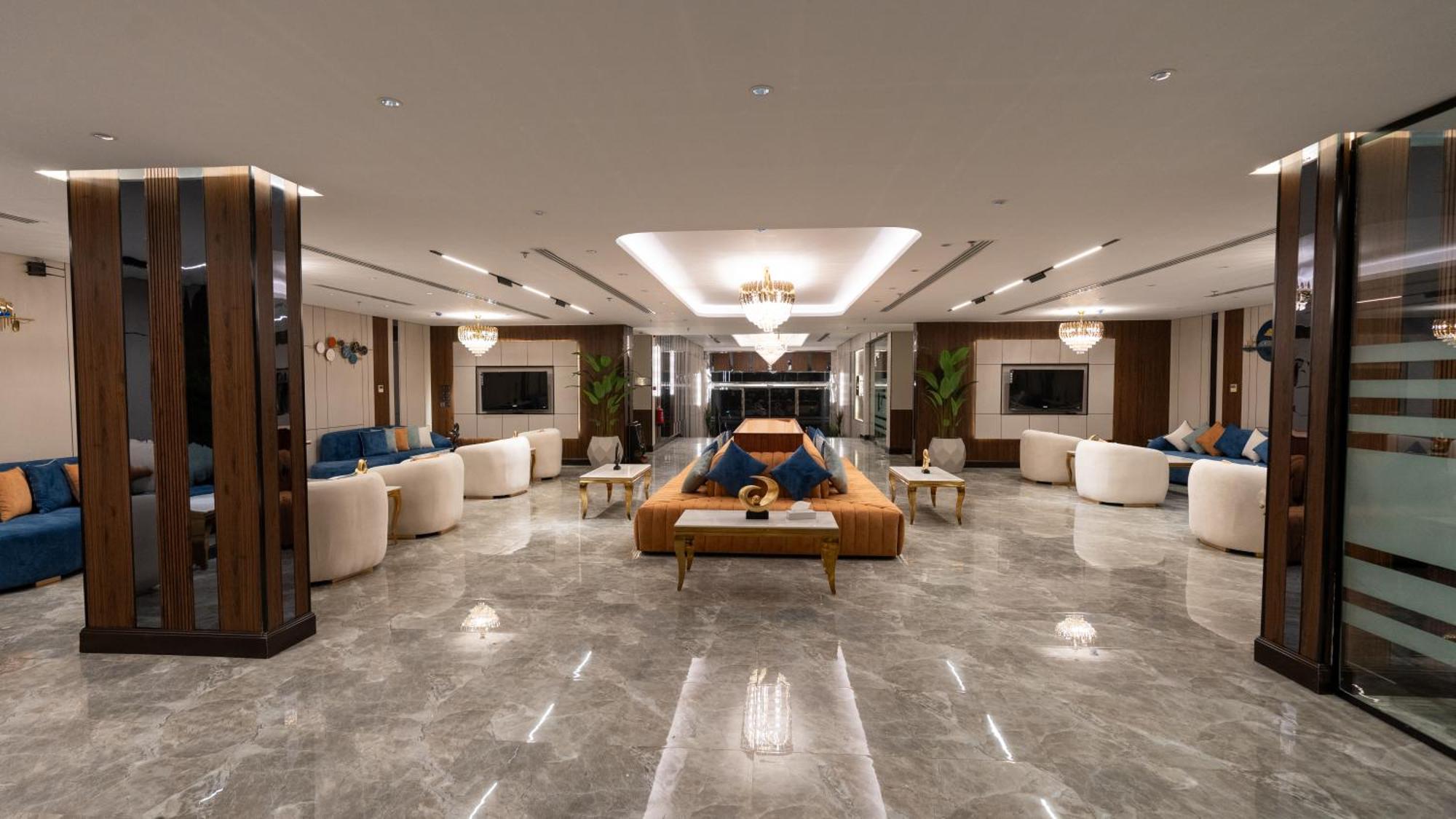 Brzeen Hotel 3*