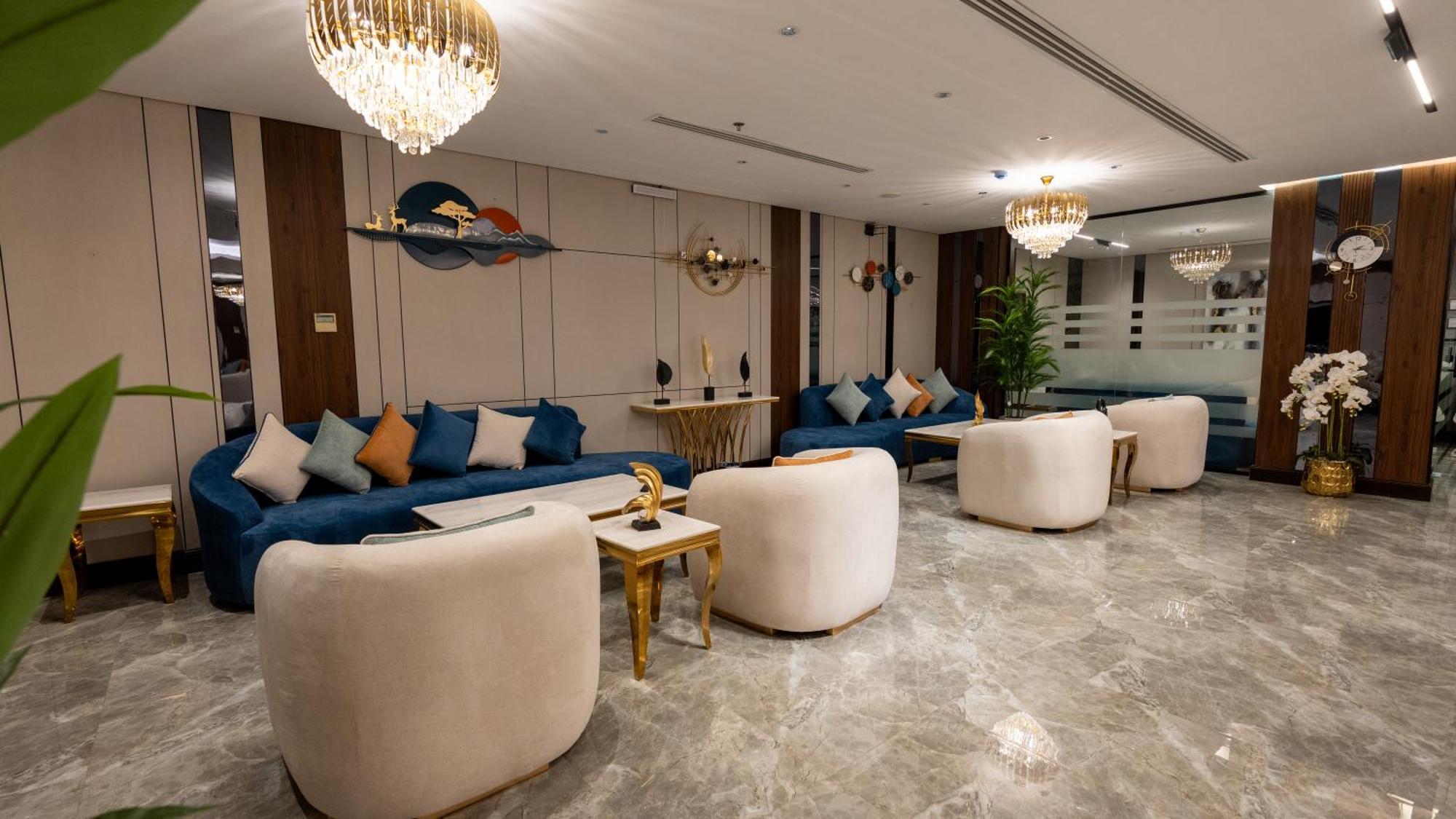 Brzeen Hotel